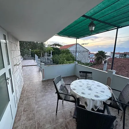 Apartment 4199-2 For 3 People In *