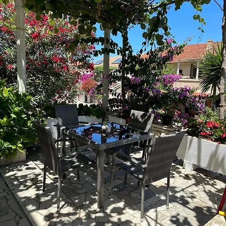 Apartment 4199-2 For 3 People In